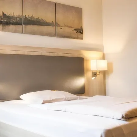 Golfhotel ゲストハウス 4*